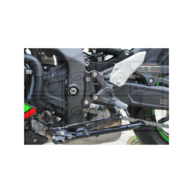 BABYFACE セットバックプレート シフター未装着車（正逆シフト可） 002-BK005BK ベビーフェイス バックステップ関連パーツ ZX-25R｜パークアップ 店