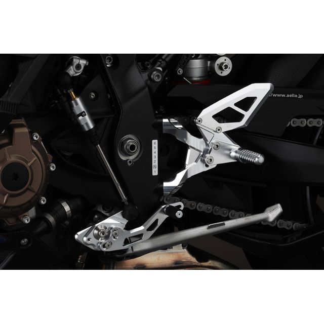 AELLA ライディングステップキット「スポーツ」タイプ（ホワイト） AE-10092 WT アエラ バックステップ関連パーツ S1000RR