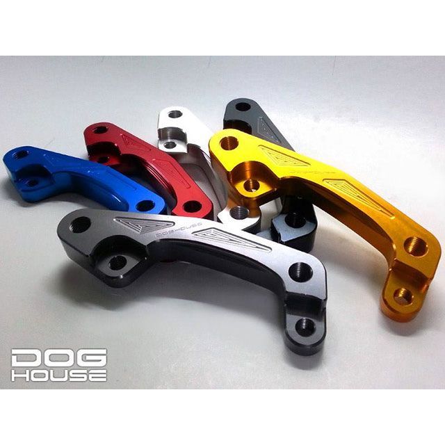 DOG HOUSE MAJESTY S（マジェスティS）SMAX ブレンボ2ポット84ミリピッチキャリパー 245ミリディスク用 リアブレーキキャリパーブラケット（レッド） PTO-DOG-10RD ドッグハウス キャリパー MAJESTY S（マジェ…