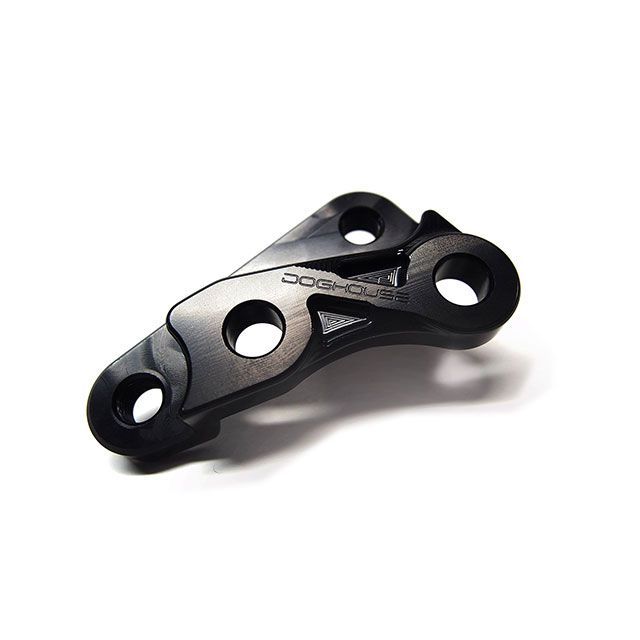 DOG HOUSE MAJESTY S 267mmディスク BREMBO 4ポット 40mmピッチ用キャリパーサポート（ブラック）Ver.2 TA-DOG-CS003BK ドッグハウス キャリパー