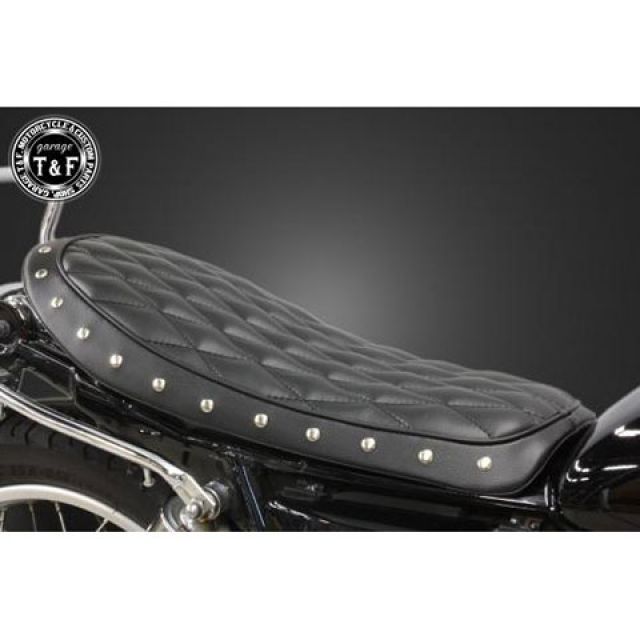 T&F スタッド付きダイヤシート(Face-7) ・SR400ST39 ガレージT&F シート関連パーツ SR400(インジェクションモデル) SR400(キャブモデル)|パークアップ 店