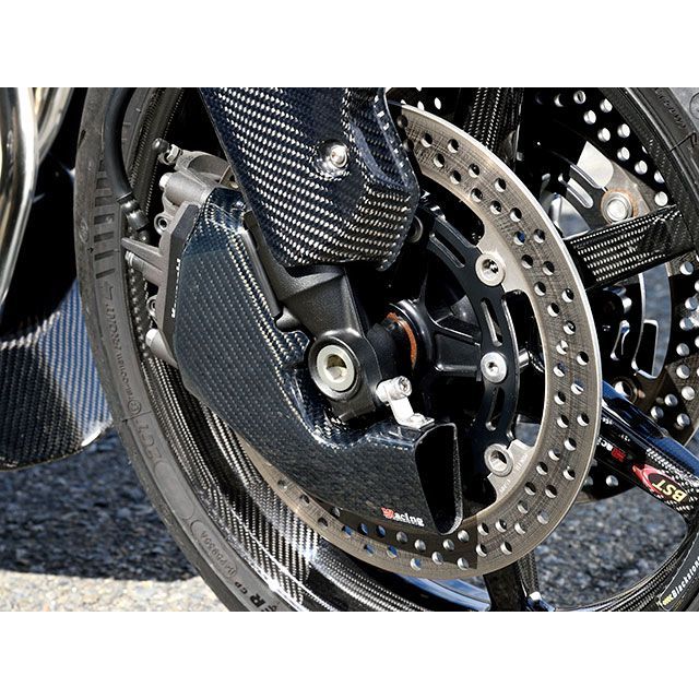 Magical Racing ストリートボディーワーク/キャリパークーリングダクト 素材 平織りカーボン製 001-Z9RS23-980C マジカルレーシング ドレスアップ・カバー Z900RS SE