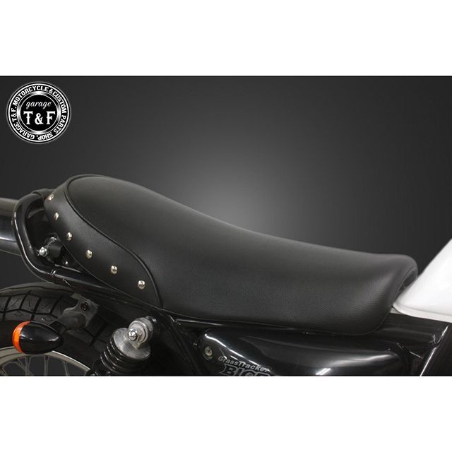 T&F グラストラッカー250 キャブモデル専用 スタッド付きショートフラットシート（スムース） ・7093013 ガレージT&F シート関連パーツ グラストラッカー グラストラッカービックボーイ｜パークアップ 店