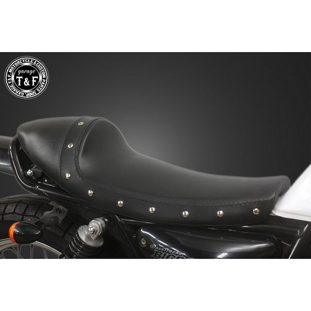 T&F グラストラッカー250 キャブモデル専用 スタッド付きカフェシート（スムース） ・7093029 ガレージT&F シート関連パーツ グラストラッカー グラストラッカービックボーイ