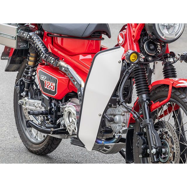 OVER RACING レッグシールド OVER製ダウンチューブ用（ホワイト） ・57-06-081W オーバーレーシング その他外装関連パーツ CT125｜パークアップ 店