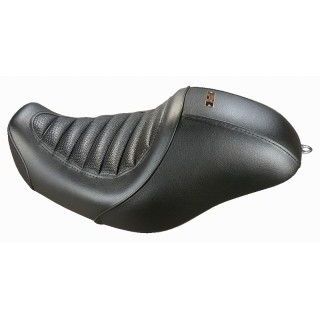 限定品】 シート- K&H 適合車種:XL1200L 年式:2011 タック シート ...