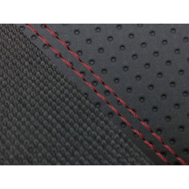Grondement MT-09/FZ-09 国産シートカバー エンボス黒＆スベラーヌ黒 タイプ 張替 仕様 赤ダブルステッチ GH5562YC846SW40 グロンドマン シート関連パーツ MT-09/FZ-09