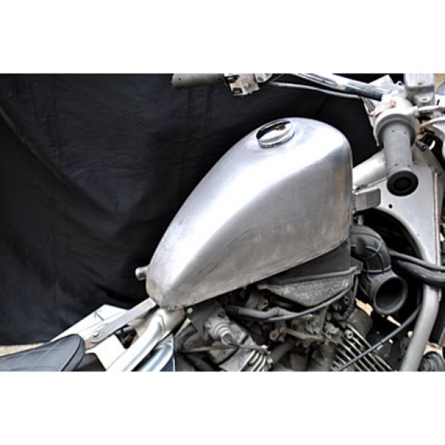 K&W Magna250用スポーツスタータンク P22001 部品屋K&W タンク関連パーツ Magna250