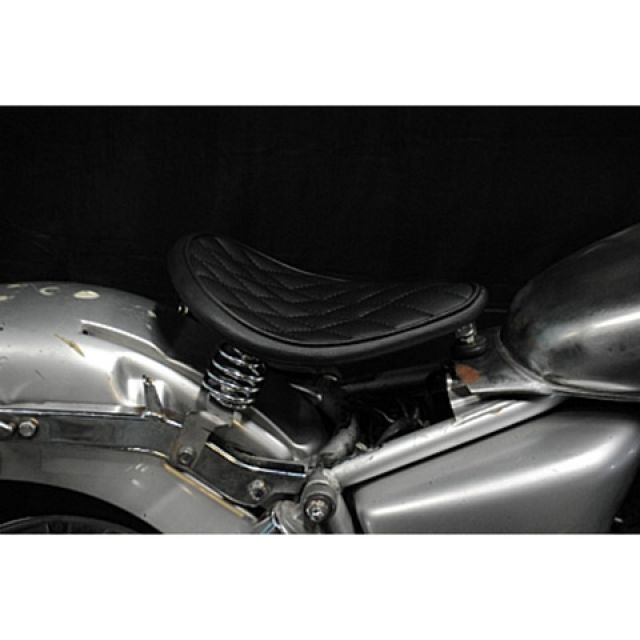 K&W Magna50用 純正フェンダー対応ソロシートKIT スプリングタイプ（ステッチ） タイプ ダイヤ カラー 薄茶 P22020-2 部品屋K&W シート関連パーツ Magna50