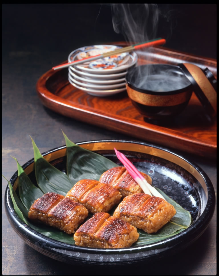 鷲洋 三重おわせ久喜 8個入 うなぎおこわ おこわ ウナギ 三重 老舗 送料無料 鰻 鷲洋惣菜 激安特価 うなぎおこわ