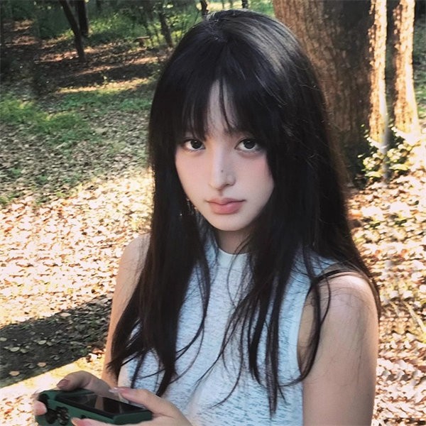 ウィッグ レディース フルウィッグ ネット付 ロング かつら 自然 仮装 可愛い wig コスプレ ハロウィン 小顔 原宿系 耐熱ウィッグ 日常用 普段使い 女性