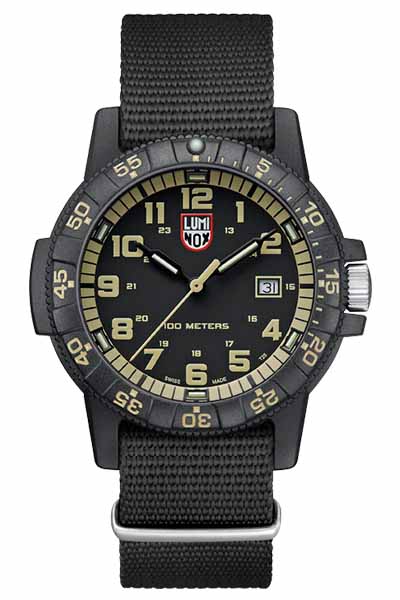 LUMINOX レザーバック シータートル 0300シリーズ 0307.WO Amazon.co.jp: [ルミノックス]LUMINOX 腕時計 レザーバック シー