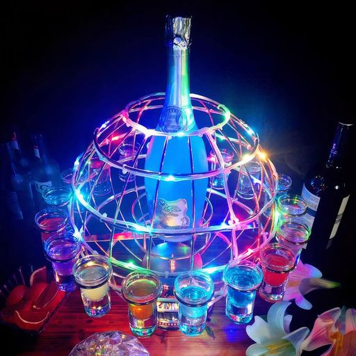 LAより入荷!!　地球儀型ワインキャビネット■キャスター付き　高さ90cm LAより入荷!! 地球儀型ワインキャビネット□キャスター付き 高さ90cm