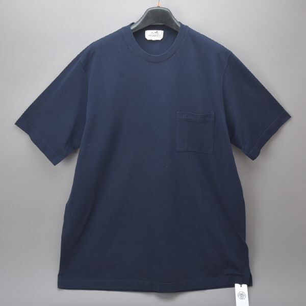 【 Clou de Selle の刺繍パッチがポイント☆】HERMES Tシャツ Clou de Selle の刺繍パッチがポイント☆】HERMES Tシャツ