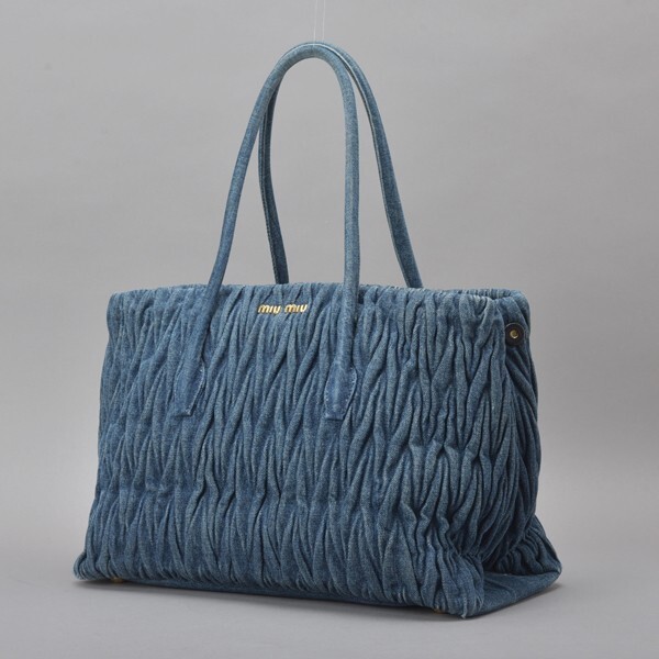 MONOTOWNmiu miu デニムバッグ キルティングデザイン MONOTOWNmiu miu デニムバッグ キルティングデザイン