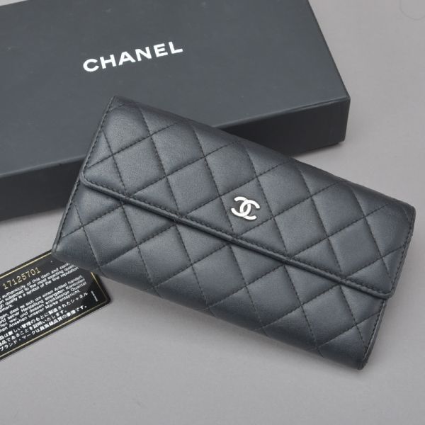 楽天市場】シャネル CHANEL シャネル19 マキシマトラッセ