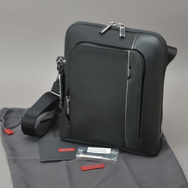 楽天市場】【新品未使用品】【バッグ】TUMI トゥミ CAPRI クロス