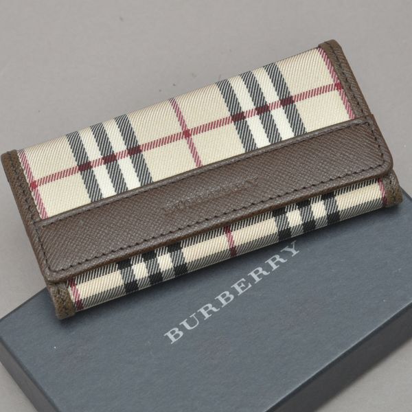 新品未使用✨バーバリー ノバチェック キーケース 6連 リング付き 箱・袋付き 新品未使用✨バーバリー ノバチェック キーケース 6連 リング付き 箱
