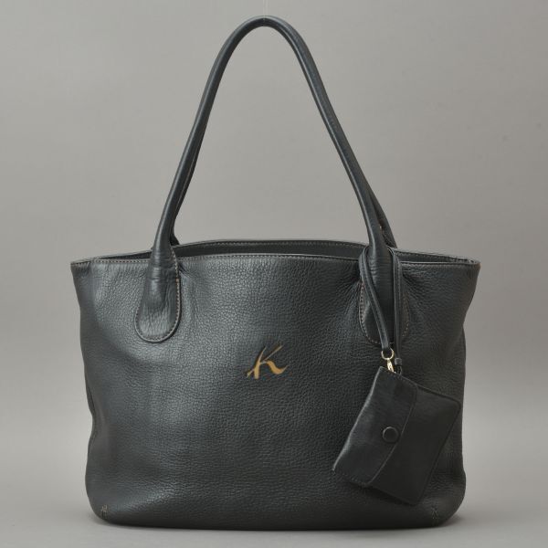 極美品 Kitamura キタムラ トートバッグ 合切袋付き添い人 型押しなめし革 黒いこと ハンドバック 商行為御徒面子 A4 牛皮 鞄 /0/