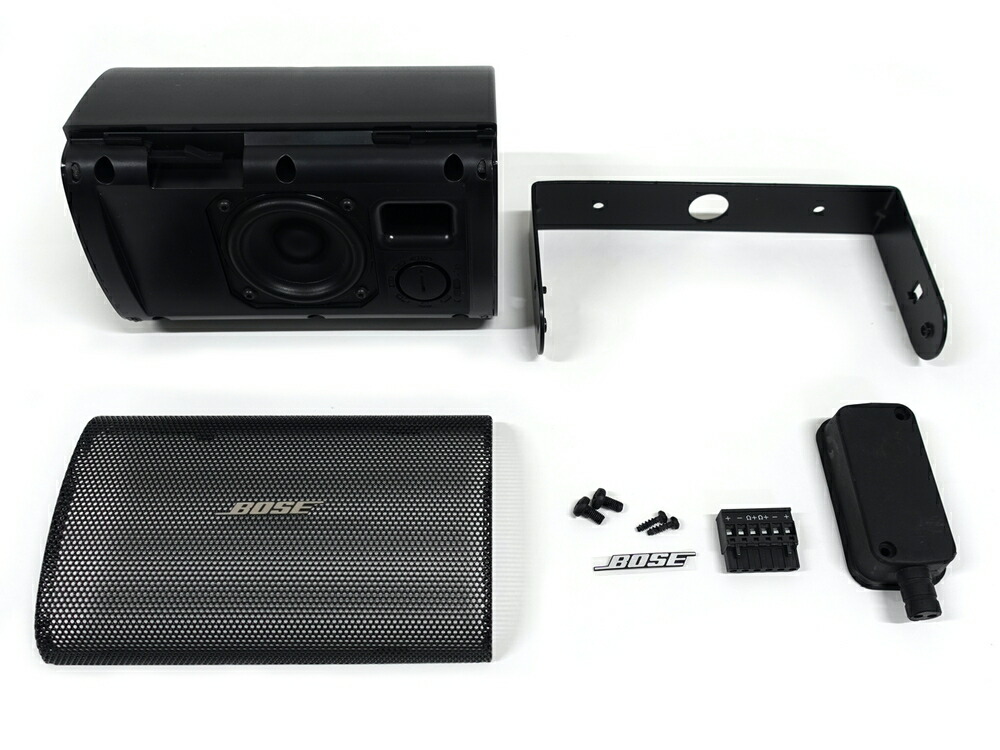 Bose101スピーカー、専用アンプ、天吊り用金具、接続コードセット