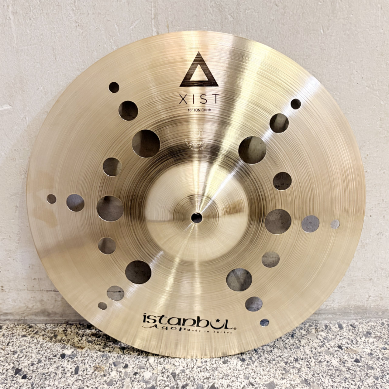 Istanbul Agop イスタンブール アゴップ XIST ION CRASH 16" イグジスト イオンクラッシュ【ISTANBUL AGOP 16 XIST ION CRASH】【在庫有り クリーナー クロス 付 】 ドラム シンバル トルコ｜ワタナベ楽器　ＳＨＯＰ 24,750円