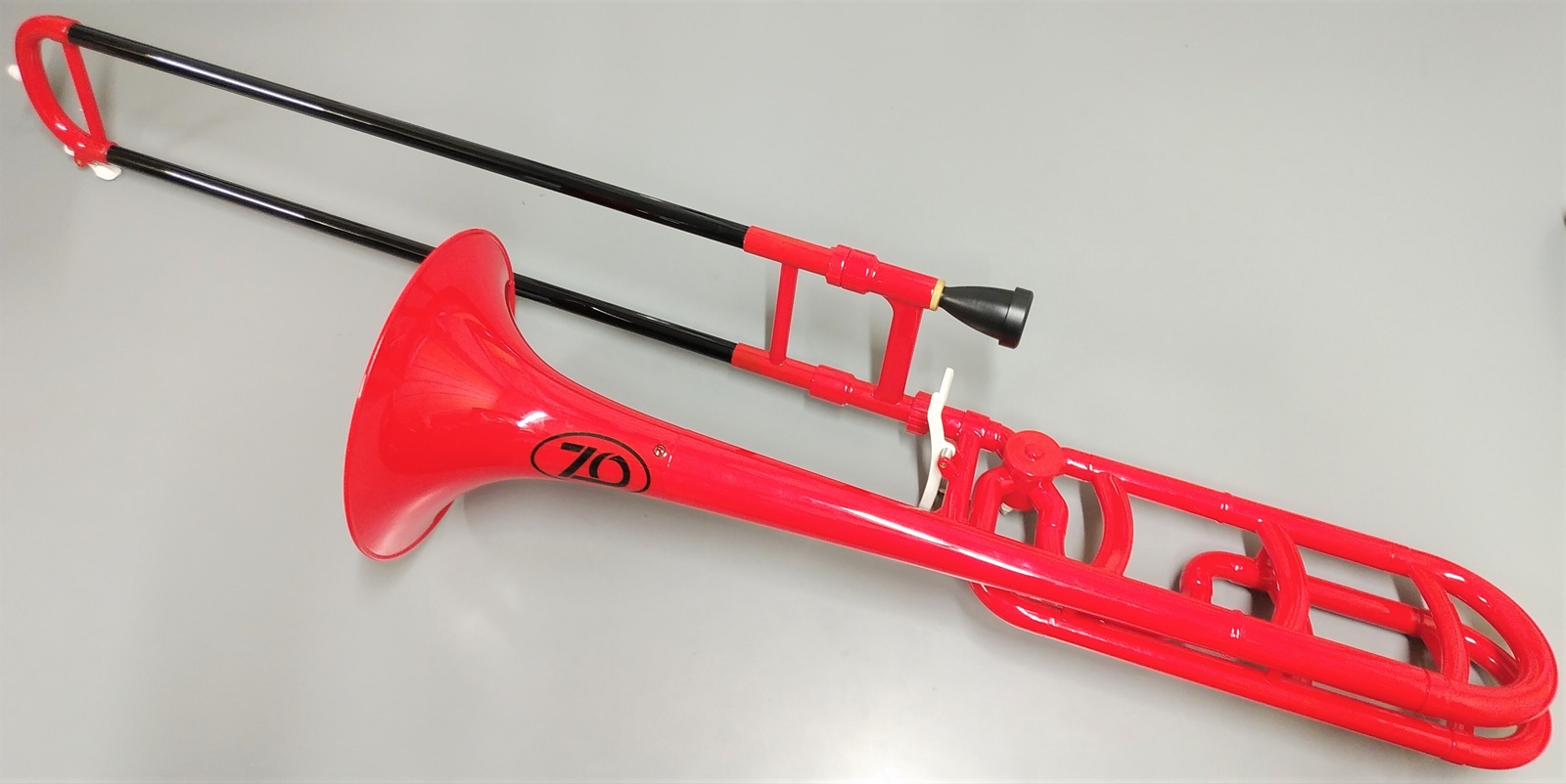 楽天市場 Zo ゼットオー トロンボーン 太管 Tb 01 レッド アウトレット プラスチック B F テナーバストロンボーン Tenor Bass Trombone 北海道 沖縄 離島不可 ワタナベ楽器 楽天ｓｈｏｐ