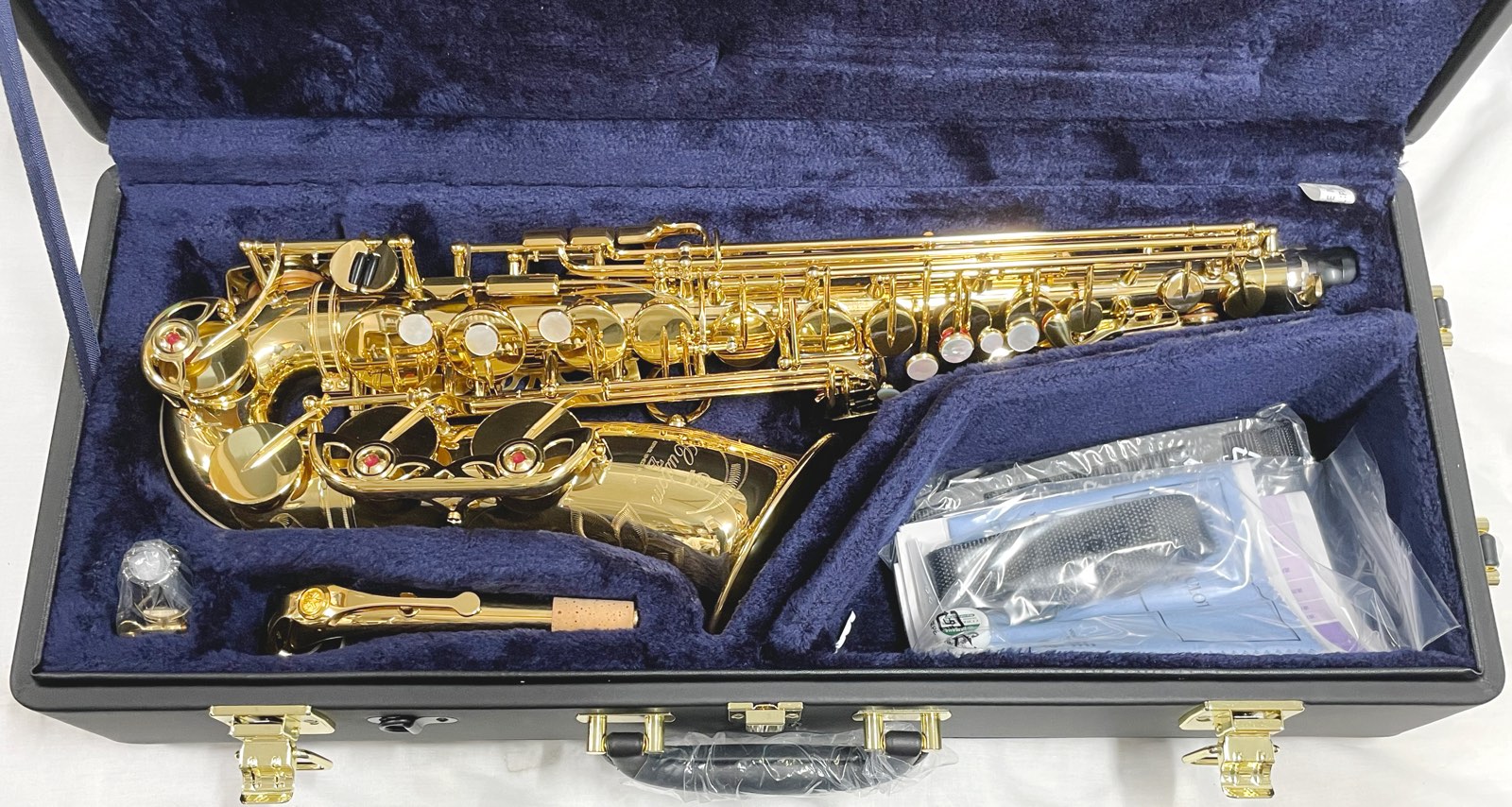 クリアランスsale!期間限定! YAMAHA ヤマハ YAS-82Z アルトサックス カスタムZ 日本製 E♭ alto saxophone  gold Custam Z 管楽器 ジャズ MJS-D5M セット B 北海道 沖縄 離島不可 fucoa.cl