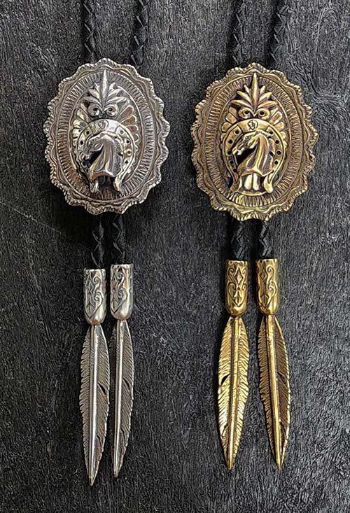 galcia BOLO-TIE \"CONCHO \u0026 HORSESHOE(LARGE TYPE)\"" SILVER925 BRASS AGAVE FEATHER HORESE ガルシア ボロタイ王国 繰り返しタイ王国 しろがね色 金管楽器 金管楽器 馬 鉄蹄 導管 鉄蹄 アガベ 羽毛 (18BTC-CON001)"