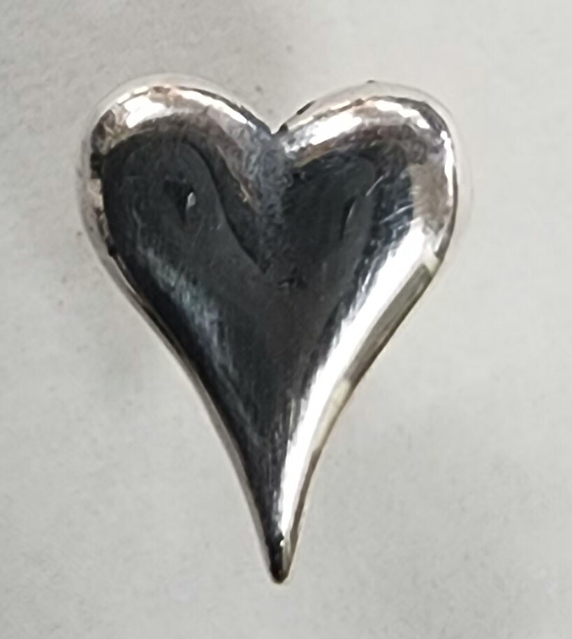 galcia PIERCE HEART ガルシア ピアス イアリング ハート形 しろがね色