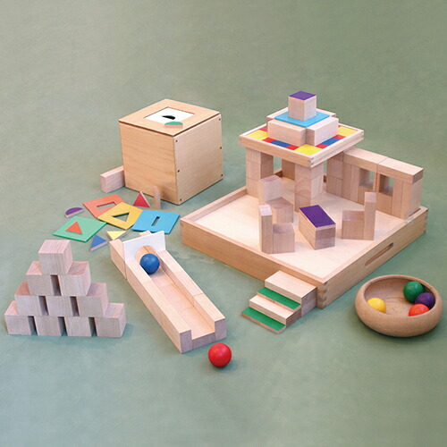 訳あり 在庫限り 童具館 WAKU-BLOCK HOP ワクブロック ホップ プレイカーペット4枚付 《納期:2022年11月頃》 parus23.ru parus23.ru