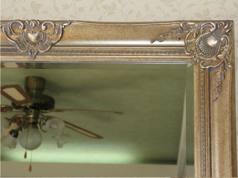 楽天市場 鏡 かがみ カガミ ミラー 姿見鏡 壁掛け鏡 大型鏡 卓上鏡 ドレッサー スタンドミラー 激安 おしゃれ 送料無料 超激安販売 新品 大型 アンティーク調 木製 壁掛け鏡 鏡 かがみ カガミ ミラー 壁掛け 姿見 大型 卓上 アンティーク おしゃれ アンティーク