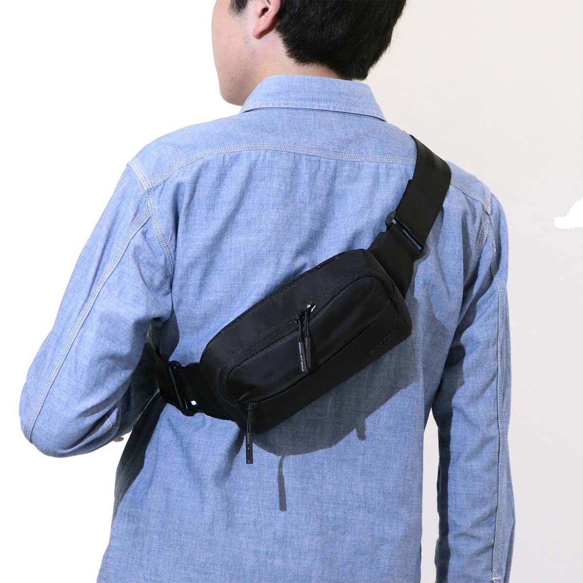 Understand and buy > men's side backpack > disponibile