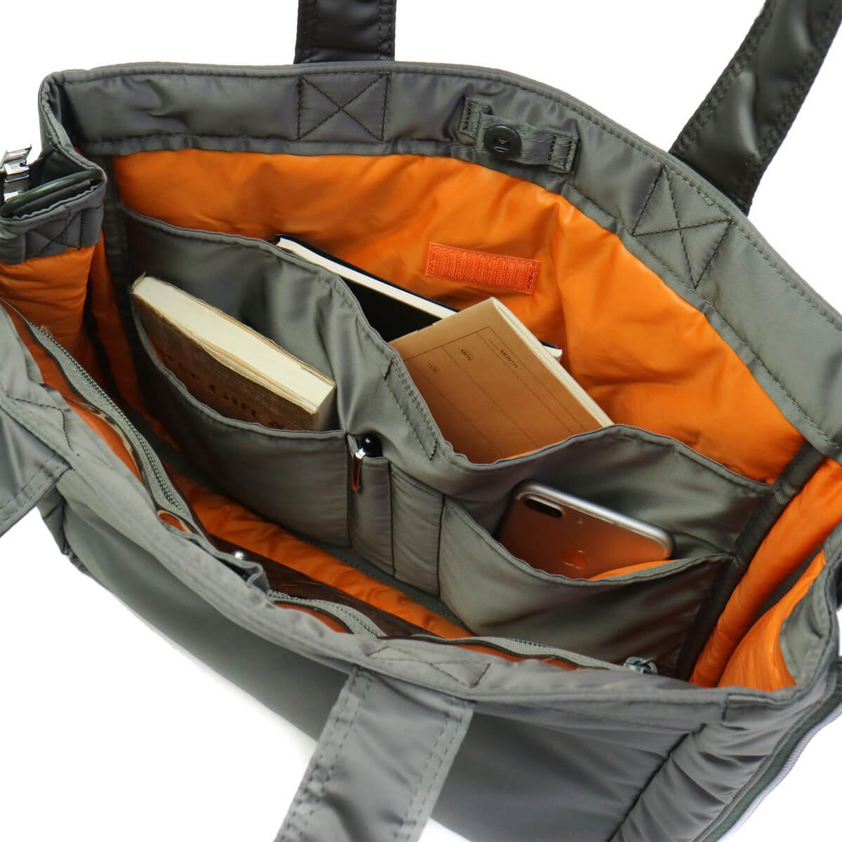 【楽天市場】ノベルティ付 吉田カバン ポーター タンカー トートバッグ PORTER TANKER 2WAY TOTE BAG 縦型 A4 ナイロン 通勤 通学 メンズ レディース 622 【楽天市場】ノベルティ付 吉田カバン ポーター タンカー トートバッグ PORTER TANKER 2WAY TOTE BAG 縦型 A4 ナイロン 通勤 通学 メンズ レディース 622