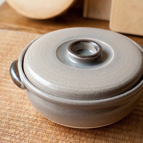 土鍋　4th-market　壺鍋９号 土鍋　手作 料理 贈り物 ごはん 日本製 家族　大き目　シンプル　デザイン　かわいい　おいしい　ご飯　お米　炊飯　炊飯土鍋　ごはん　スープ　味噌汁　煮こみ料理　土鍋　洋食　土鍋　鍋料理　ギフト　フォースマーケット 7,880円