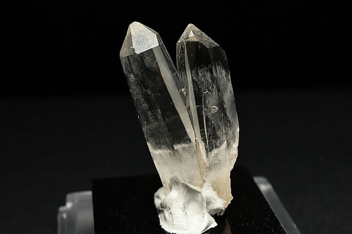 双晶　山梨県　乙女鉱山産　水晶 山梨県乙女鉱山産 水晶 (Quartz / Japan) - 鉱物標本販売店