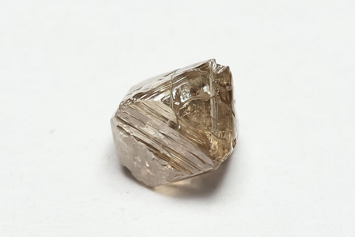 幻の名品！　0.870ctダイヤモンド原石 八面体結晶　南アフリカ産 鑑別書付