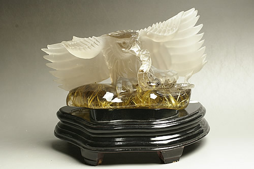 ルチルクリスタル 魚と球体の彫刻 楽天市場】幻のルチル水晶彫刻 金魚 : ギャラリーメイスン