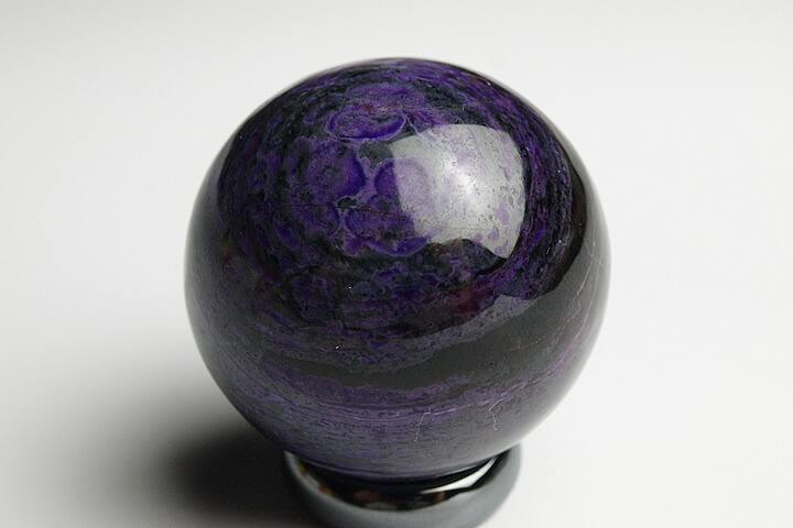 更に値下げ 宝-②【鑑別書有り 希少 超巨大 スギライト 丸玉】83㎜玉 更に値下げ 宝-②【鑑別書有り 希少 超巨大 スギライト 丸玉】83㎜玉