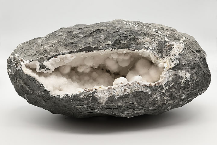 楽天市場】オケナイト原石(オーケン石)インド産 9.69kg : ギャラリー