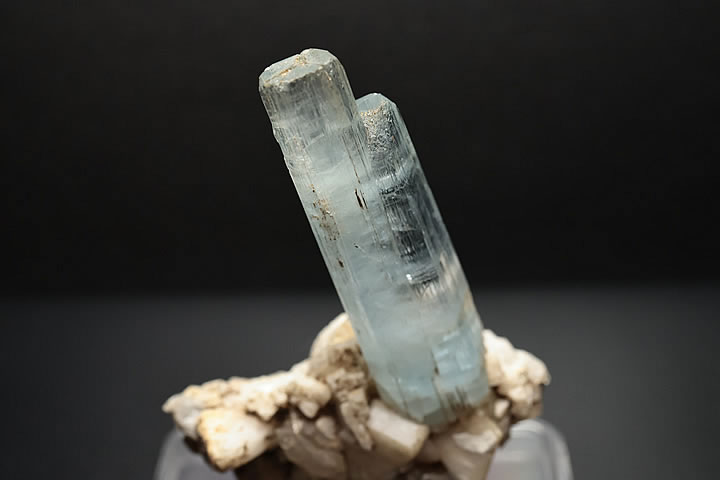 楽天市場】博物館クラス！最高品質！アクアマリン結晶