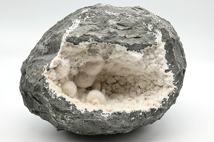 楽天市場】オケナイト原石(オーケン石)インド産 9.69kg : ギャラリー