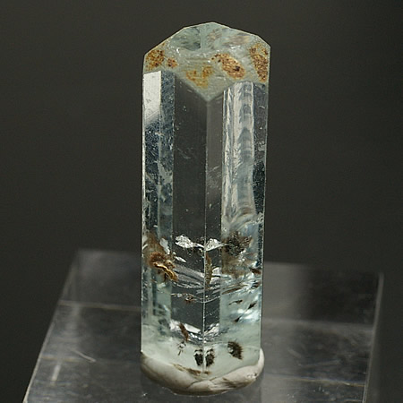 楽天市場】アクアマリン with モスコバイト 結晶 原石