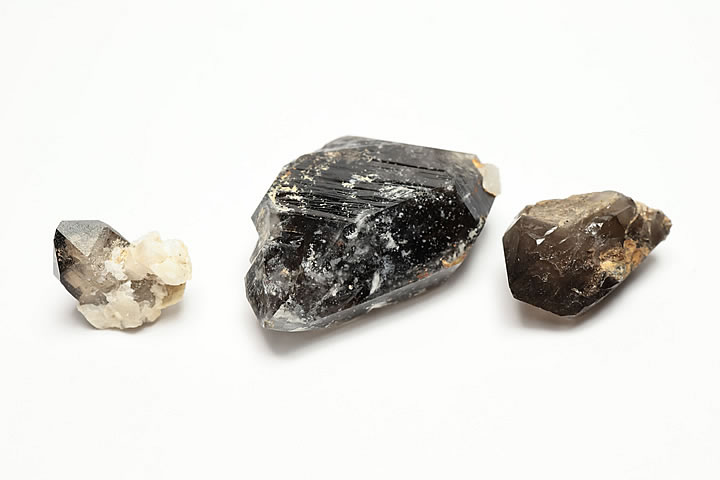 楽天市場】超レア品!煙水晶(スモーキークォーツ)ポイント岡山県小田郡