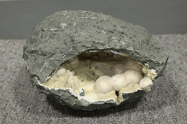 4kg オケナイト原石(オーケン石)インド産