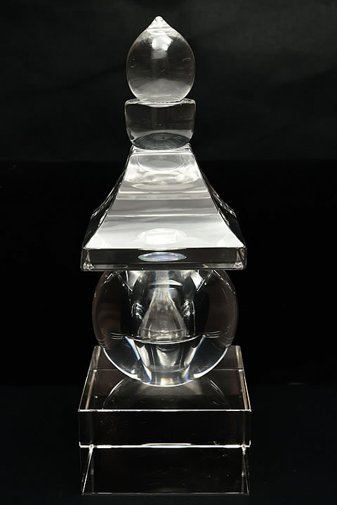 水晶工作美術品(水晶五輪塔)美しい工芸品 水晶五輪塔 田中佑幸作 - 三宝堂オンラインショップ