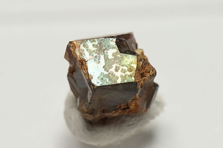 パワーストーン　天然石　大理石中のスピネル　原石　132g　No.26 パワーストーン 天然石 大理石中のスピネル 原石 132g No.26