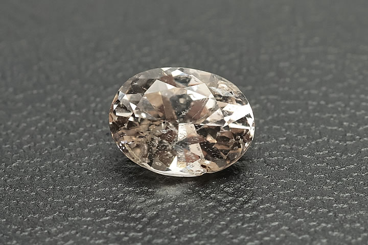 0.80ctエンスタタイト ルース スリランカ産 17,325円
