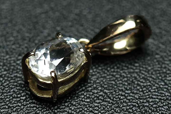 楽天市場】4.35ctロシア産フェナカイトペンダントトップK18 ファイナル 楽天市場】4.35ctロシア産フェナカイトペンダントトップK18 ファイナル