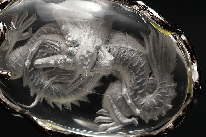 白龍ペンダントトップ　手彫り彫刻龍ペンダントトップ