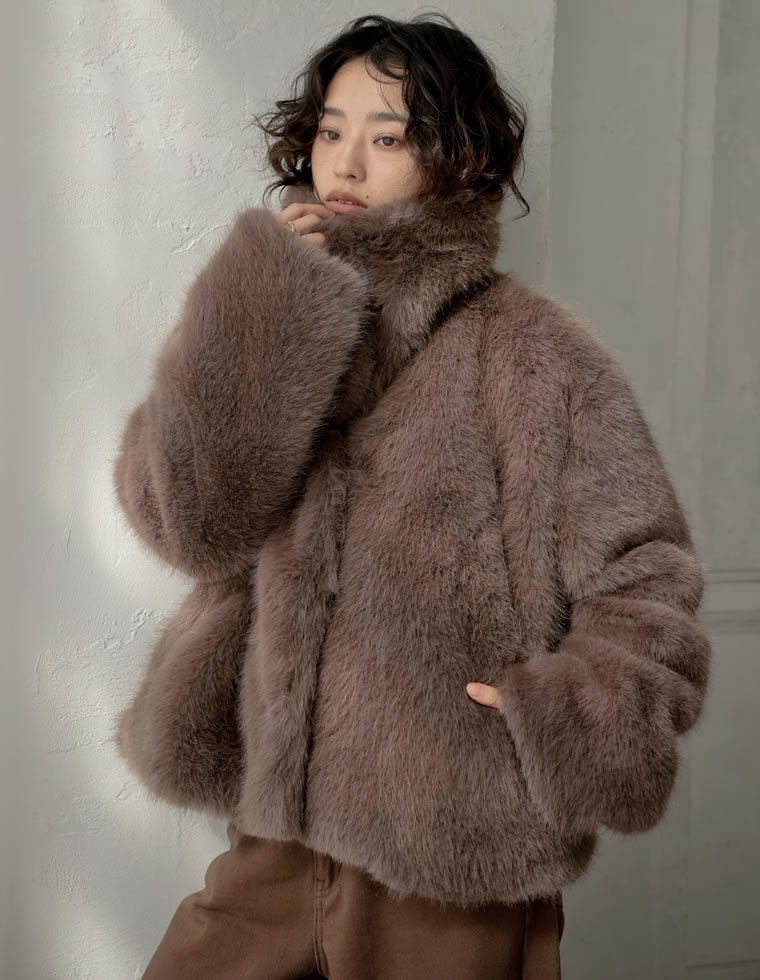 M/Lサイズ ビッグカラーフェイクファーミドルコート レディース 秋 冬